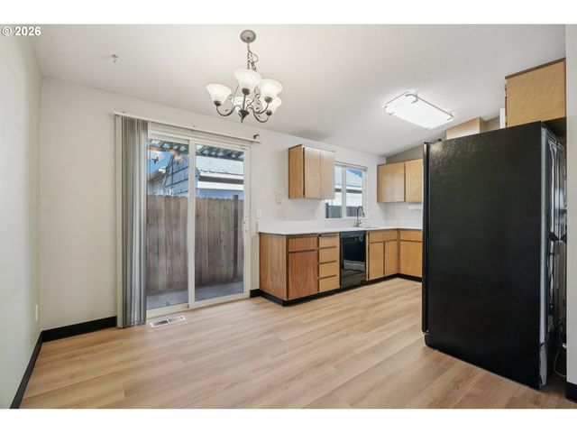 7306 Se 76TH Ave, Portland, OR 97206