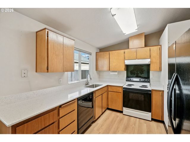 7306 Se 76TH Ave, Portland, OR 97206