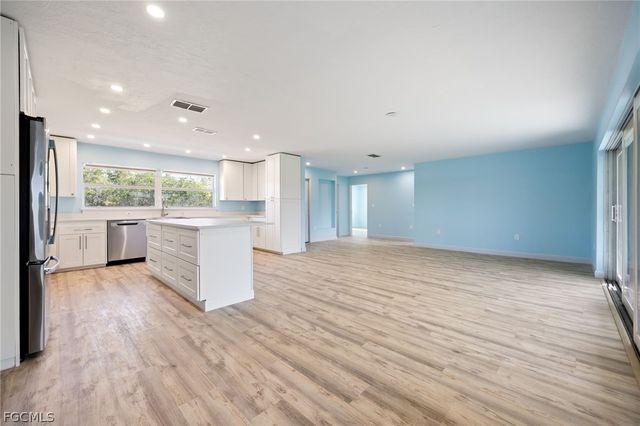 6293 Park RD, Fort Myers, FL 33908