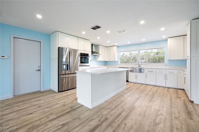 6293 Park RD, Fort Myers, FL 33908