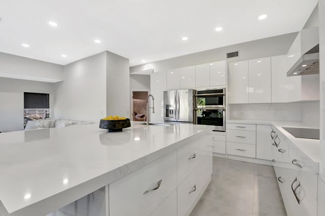 22330 Kettle Creek Way, Boca Raton, FL 33428