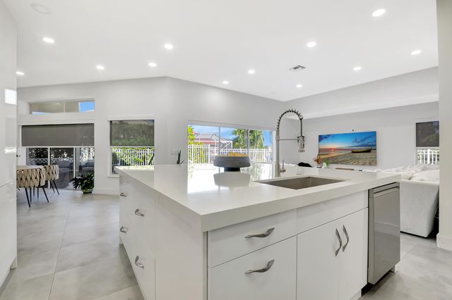 22330 Kettle Creek Way, Boca Raton, FL 33428