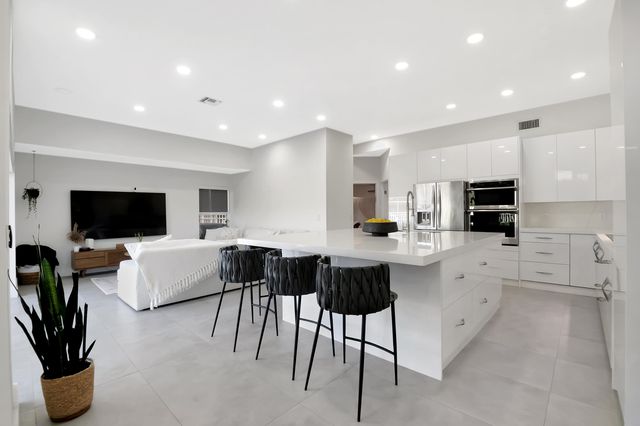 22330 Kettle Creek Way, Boca Raton, FL 33428