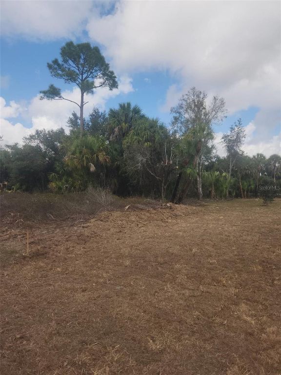 Image 1 of property listing at S SAN MATEO DRIVE, North Port, FL 34286