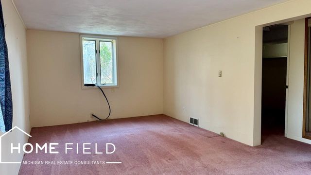 608 Ridgeview Drive, Corunna, MI 48817