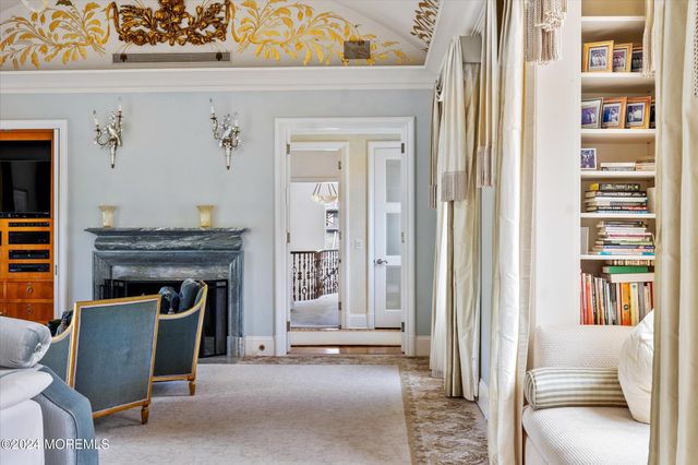 251 Park Avenue, Oakhurst, NJ 07755