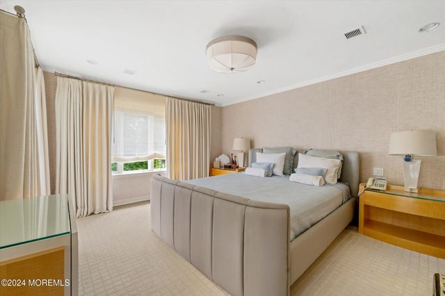 251 Park Avenue, Oakhurst, NJ 07755