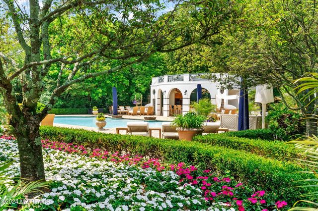 251 Park Avenue, Oakhurst, NJ 07755