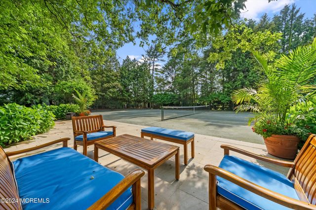 251 Park Avenue, Oakhurst, NJ 07755