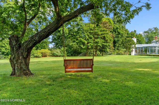 251 Park Avenue, Oakhurst, NJ 07755