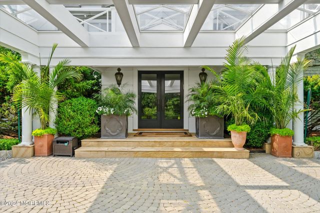 251 Park Avenue, Oakhurst, NJ 07755