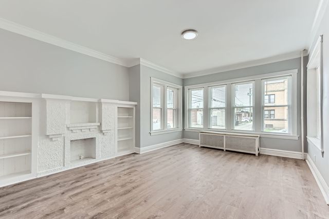 7449 S Vernon Avenue, Chicago, IL 60619