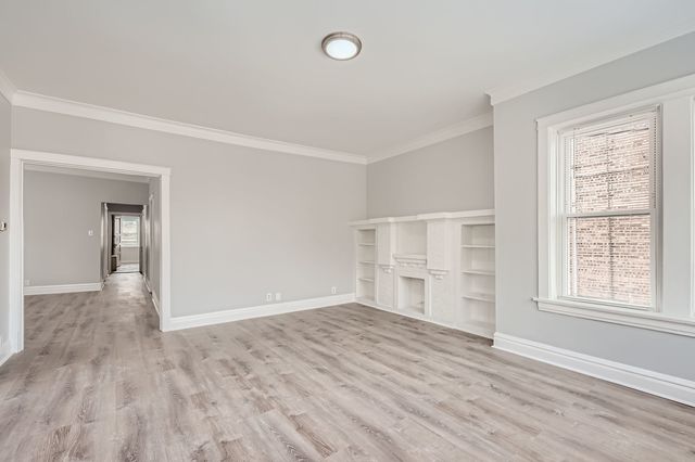 7449 S Vernon Avenue, Chicago, IL 60619