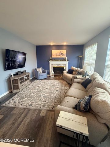 22 Cliffwood Drive, Allentown, NJ 08501