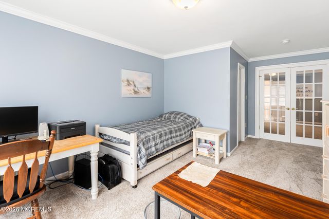 22 Cliffwood Drive, Allentown, NJ 08501