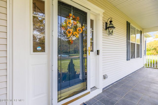 22 Cliffwood Drive, Allentown, NJ 08501