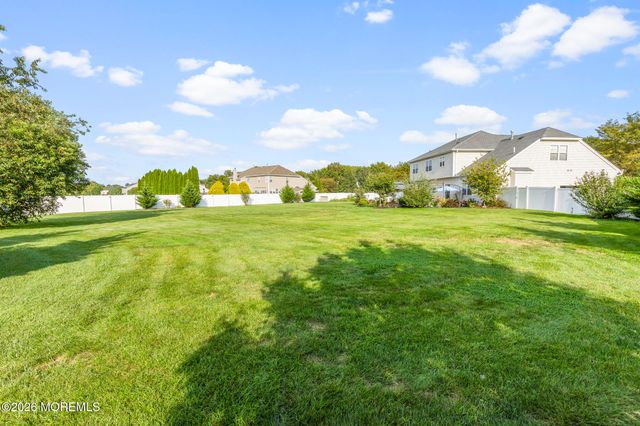 22 Cliffwood Drive, Allentown, NJ 08501