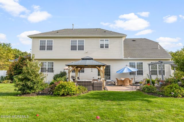 22 Cliffwood Drive, Allentown, NJ 08501