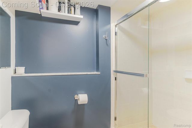 39832 Parklawn Drive, Sterling Heights, MI 48313