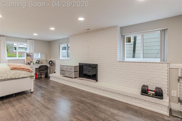 39832 Parklawn Drive, Sterling Heights, MI 48313