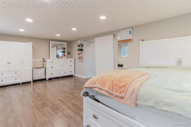 39832 Parklawn Drive, Sterling Heights, MI 48313