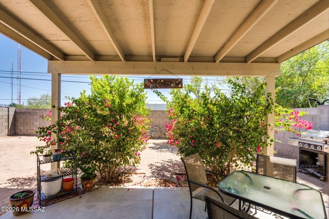 5565 S Via Guayaquil, Tucson, AZ 85706