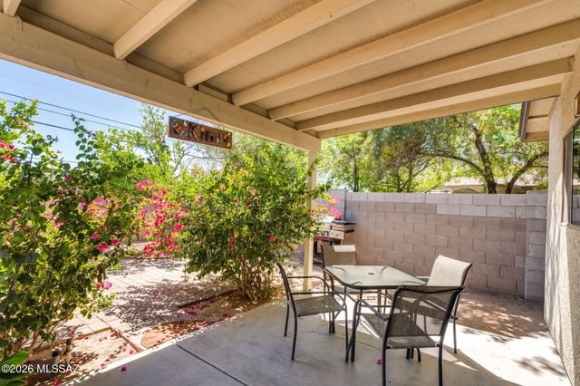 5565 S Via Guayaquil, Tucson, AZ 85706