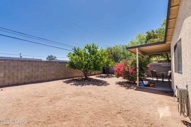 5565 S Via Guayaquil, Tucson, AZ 85706