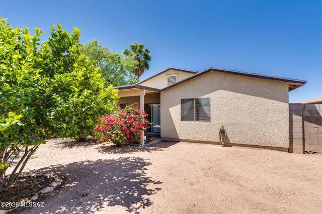5565 S Via Guayaquil, Tucson, AZ 85706