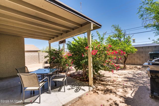 5565 S Via Guayaquil, Tucson, AZ 85706