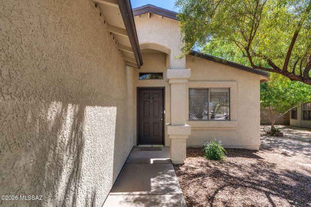 5565 S Via Guayaquil, Tucson, AZ 85706