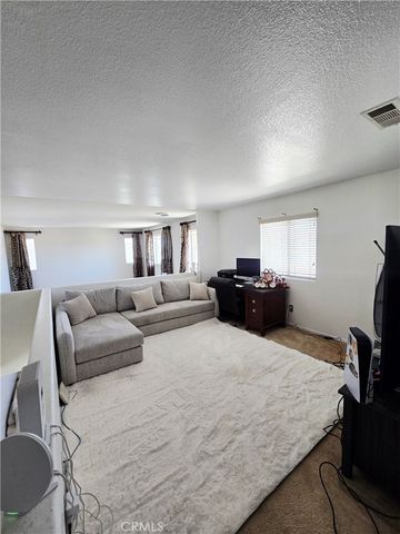 13736 Lark Court, Victorville, CA 92394