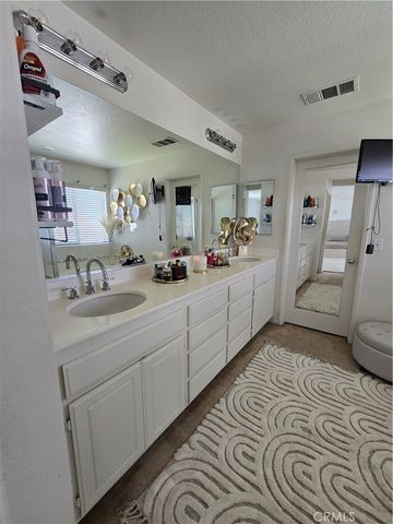 13736 Lark Court, Victorville, CA 92394