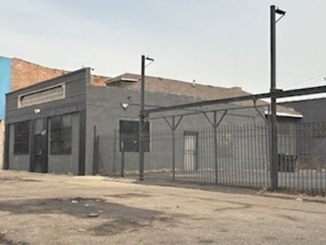 6743 S Western Avenue, Chicago, IL 60636