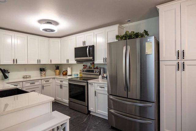 532 PATRICK LANE, Pulaski, WI 54162