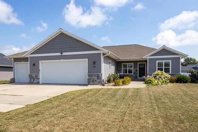 532 PATRICK LANE, Pulaski, WI 54162