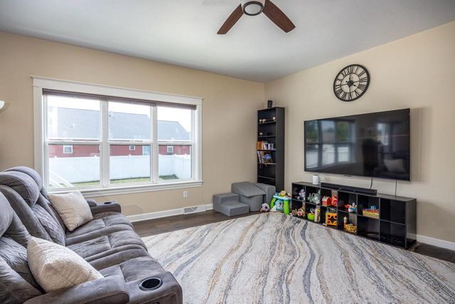 532 PATRICK LANE, Pulaski, WI 54162