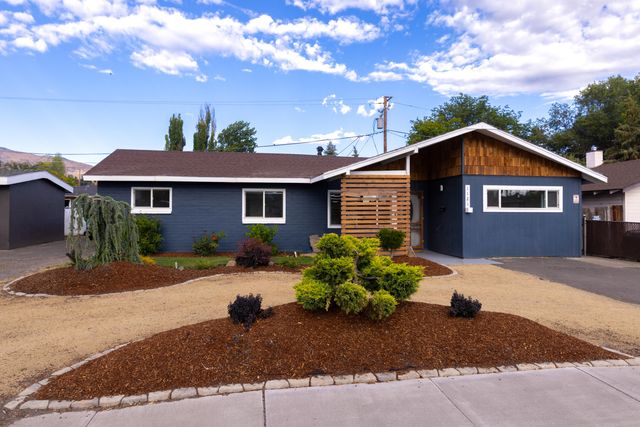 1121 Washburn Way, Klamath Falls, OR 97603