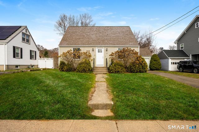 185 Meadowside Road, Milford, CT 06460