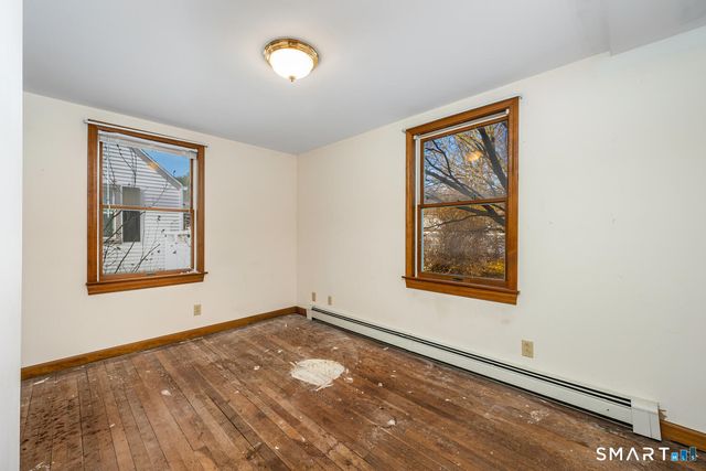 185 Meadowside Road, Milford, CT 06460