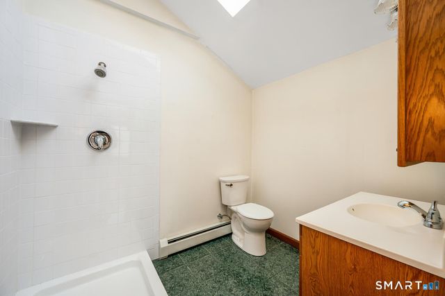 185 Meadowside Road, Milford, CT 06460