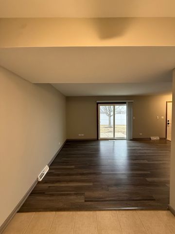 53 Spuhler Drive 53, Batavia, IL 60510