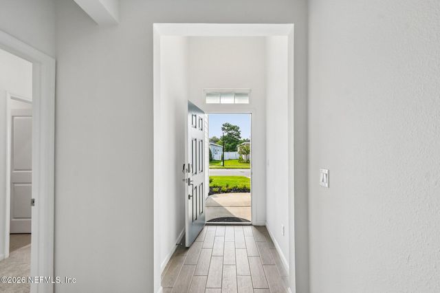 9729 GAYNOR Circle, Jacksonville, FL 32219