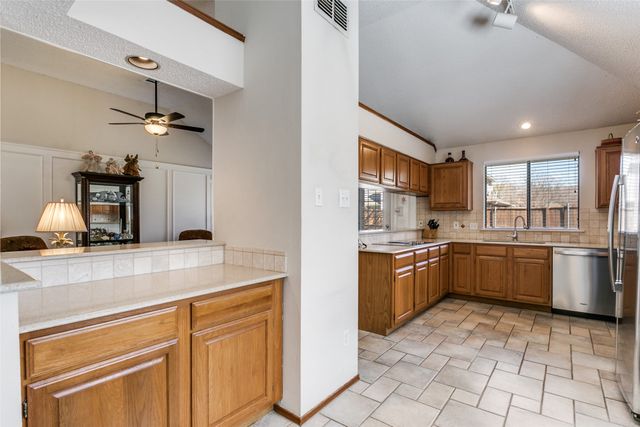 3414 Spring Willow Drive, Grapevine, TX 76051