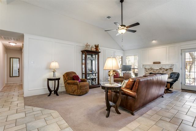 3414 Spring Willow Drive, Grapevine, TX 76051