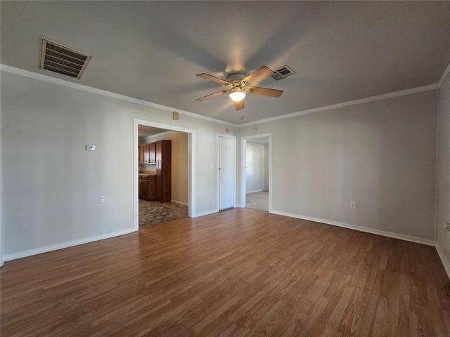 201 S Dixon Avenue, Shawnee, OK 74801