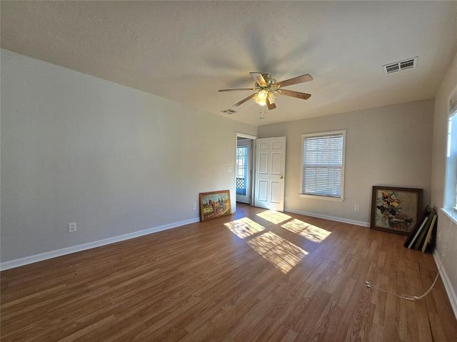 201 S Dixon Avenue, Shawnee, OK 74801