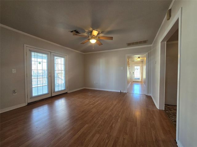 201 S Dixon Avenue, Shawnee, OK 74801