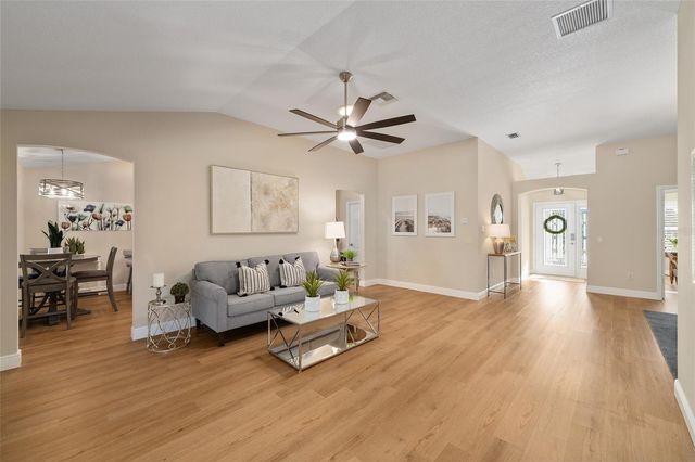 1852 WILLIAMSBURG AVENUE, The Villages, FL 32162