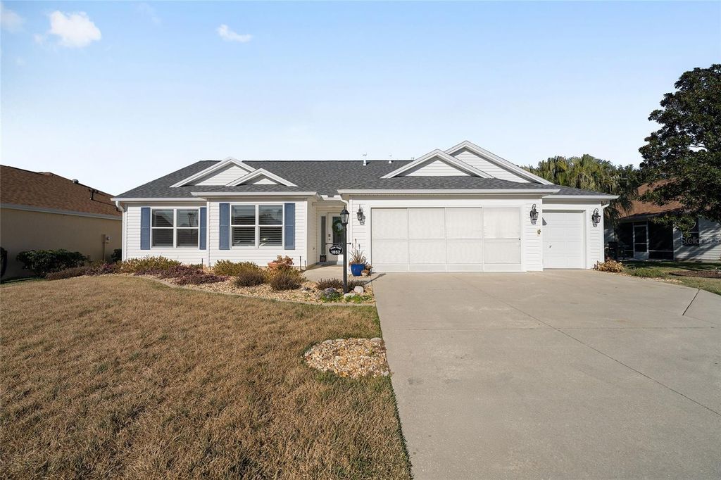 1852 WILLIAMSBURG AVENUE, The Villages, FL 32162